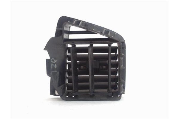 Recambio de rejilla entrada de aire para volvo s60 berlina 2.4 d5 referencia OEM IAM 3409373  