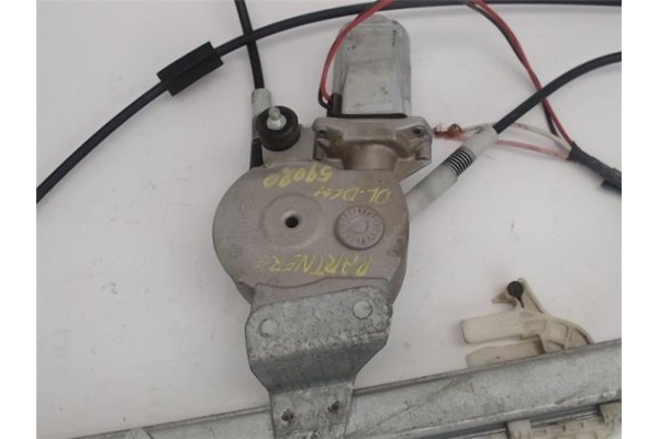 Recambio de mecanismo elevalunas delantero derecho para peugeot partner furgón (5) 2.0 hdi referencia OEM IAM 9222G1 37312 9222A