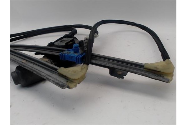 Recambio de elevalunas electrico delantero derecho para renault laguna ii (bg0) 1.9 dci (bg1a, bg1w) referencia OEM IAM 82004851