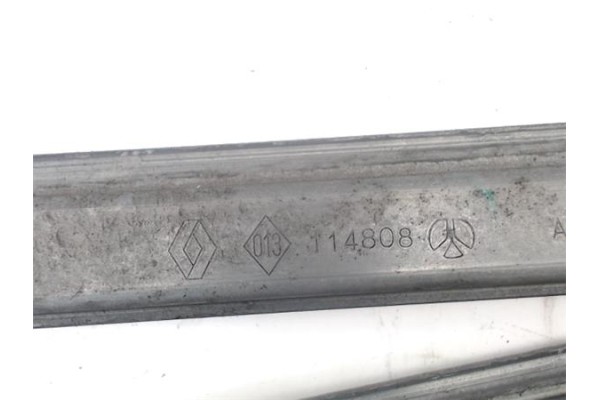 Recambio de elevalunas electrico delantero derecho para renault laguna ii (bg0) 1.9 dci (bg1a, bg1w) referencia OEM IAM 82004851