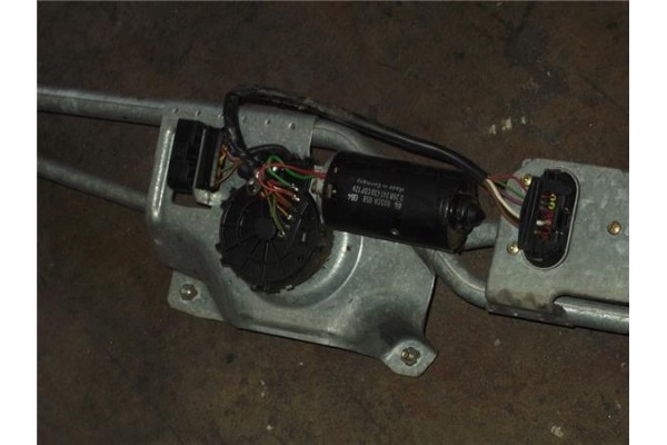 Recambio de motor limpiaparabrisas delantero para ford galaxy (vx)(1995) 2.0 i referencia OEM IAM  0390241430 