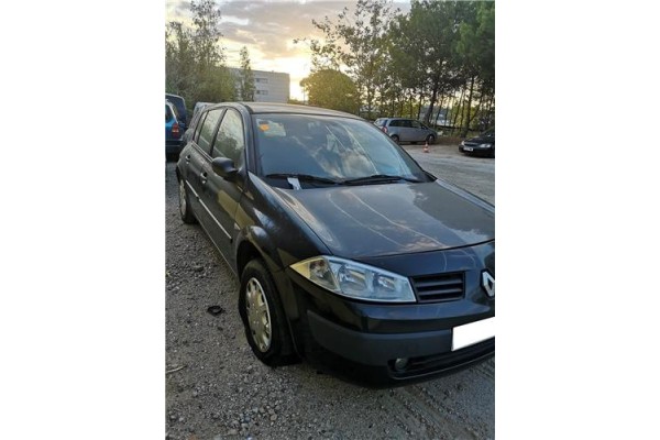 renault megane ii berlina 5p del año 2004