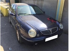 lancia lybra berlina del año 2000