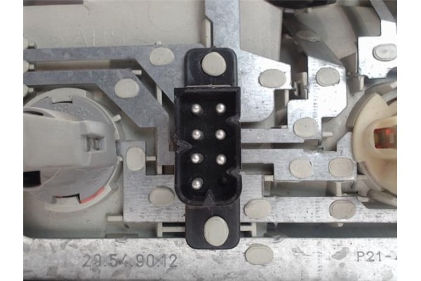 Recambio de piloto trasero izquierdo para bmw serie 3 coupe (e36) referencia OEM IAM 1387653 29540102 