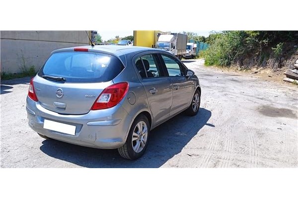 opel corsa d del año 2012