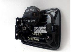 Recambio de tapa exterior combustible para kia sorento (bl) 2.5 crdi referencia OEM IAM 310103A901  