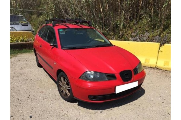 seat ibiza (6l1) del año 2002
