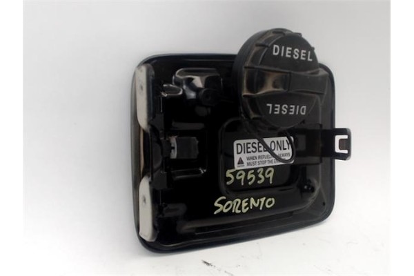 Recambio de tapa exterior combustible para kia sorento (bl) 2.5 crdi referencia OEM IAM 310103A901  