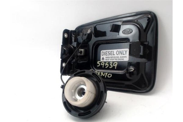 Recambio de tapa exterior combustible para kia sorento (bl) 2.5 crdi referencia OEM IAM 310103A901  