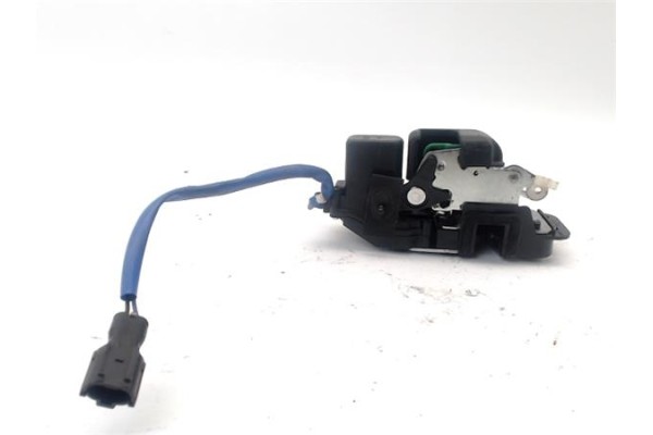 Recambio de cierre electromagnetico trasero derecho para kia sorento (bl) 2.5 crdi referencia OEM IAM 957463  