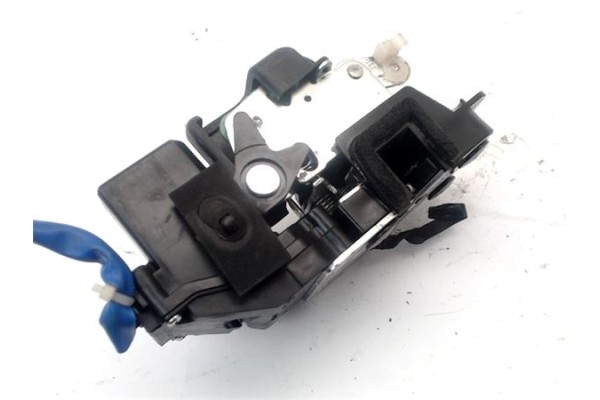 Recambio de cierre electromagnetico trasero derecho para kia sorento (bl) 2.5 crdi referencia OEM IAM 957463  