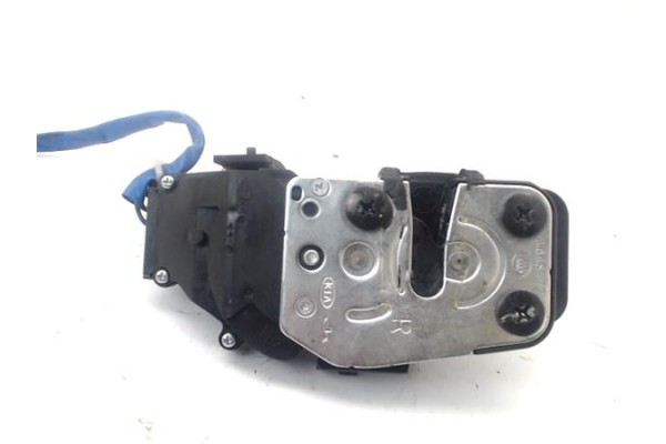 Recambio de cierre electromagnetico trasero derecho para kia sorento (bl) 2.5 crdi referencia OEM IAM 957463  