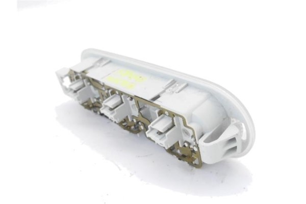 Recambio de luz interior techo para nissan micra iv (k13k/kk) 1.2 acenta referencia OEM IAM 26430BC00B  