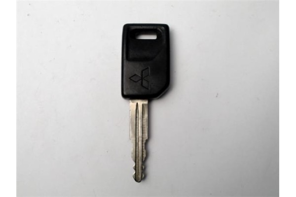 Recambio de llave para mitsubishi space wagon (n80/n90) 2.4 referencia OEM IAM MB802159  