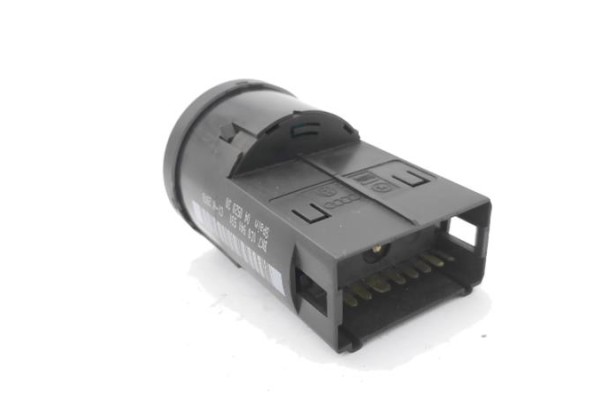 Recambio de conmutador luces para volkswagen golf iv berlina (1j1) 1.6 16v referencia OEM IAM 1C0941531 BK71C0941531 