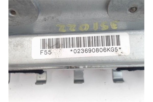 Recambio de airbag lateral delantero derecho para toyota yaris (ksp9/scp9/nlp9) 1.3 vvt-i referencia OEM IAM 1034049  