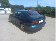 nissan primera berlina (p11) del año 2000