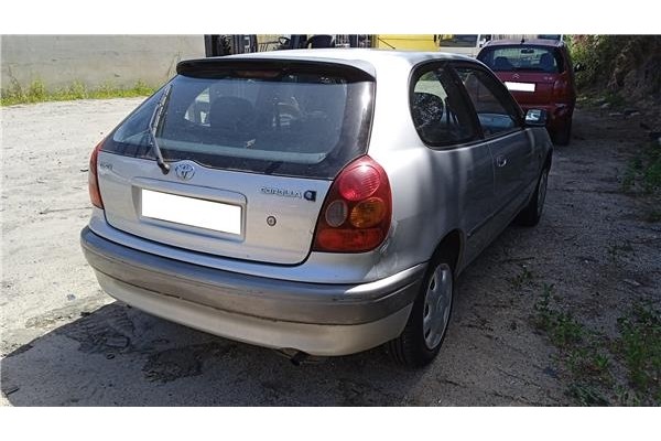 toyota corolla (e11) del año 1999