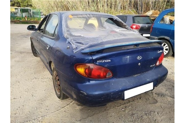 hyundai lantra berlina (rd) del año 1999