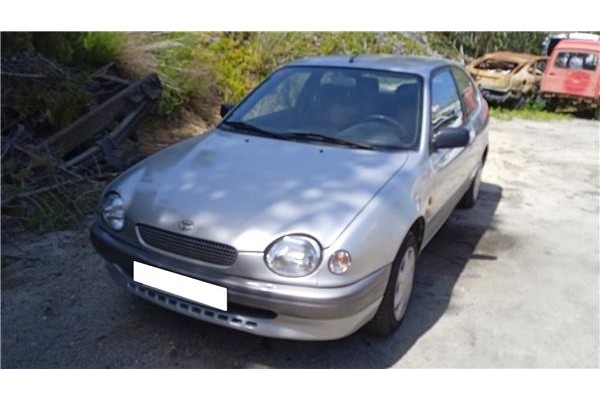 toyota corolla (e11) del año 1999