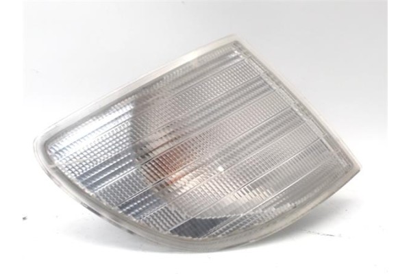 Recambio de intermitente delantero dcho para mercedes-benz vito furgón (638) 2.3 110 d  (638.074) referencia OEM IAM A6388200121