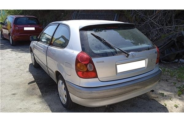 toyota corolla (e11) del año 1999