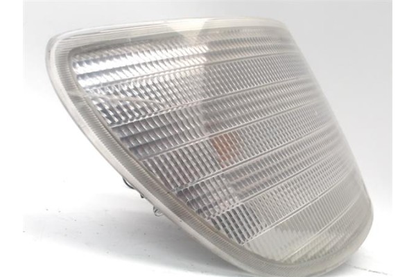 Recambio de intermitente delantero dcho para mercedes-benz vito furgón (638) 2.3 110 d  (638.074) referencia OEM IAM A6388200121