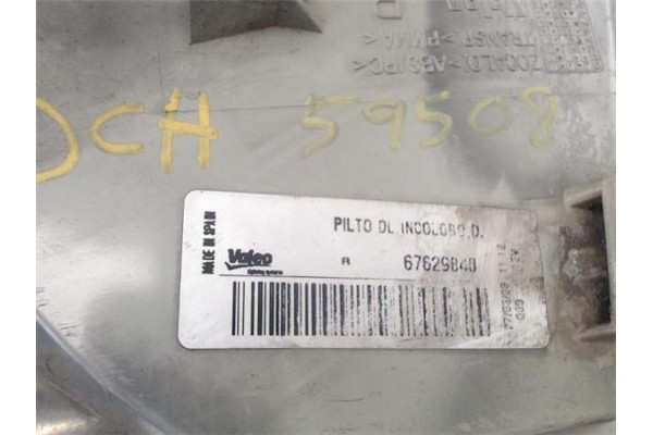 Recambio de intermitente delantero dcho para mercedes-benz vito furgón (638) 2.3 110 d  (638.074) referencia OEM IAM A6388200121