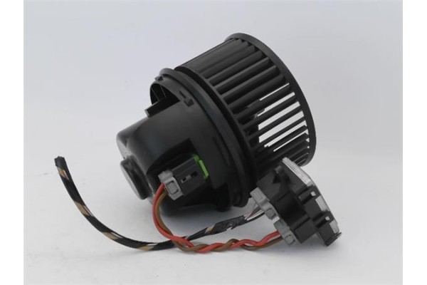 Recambio de motor calefaccion para ford focus berlina (cew) 1.5 business referencia OEM IAM AV6N18456 AV6N18456AA 