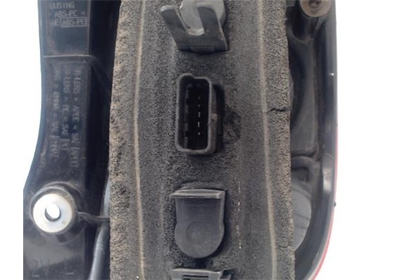 Recambio de piloto trasero izquierdo para nissan micra (k12e) 1.2 16v referencia OEM IAM 26559AX720  
