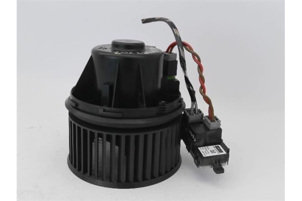 Recambio de motor calefaccion para ford focus berlina (cew) 1.5 business referencia OEM IAM AV6N18456 AV6N18456AA 