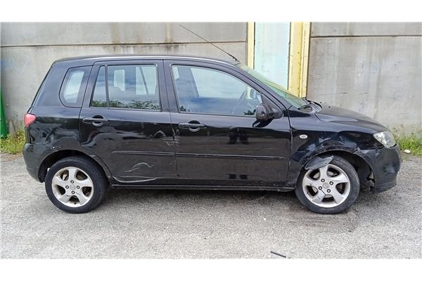 mazda 2 (b2w) del año 2005