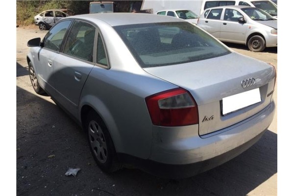 audi a4 berlina (8e) del año 2001