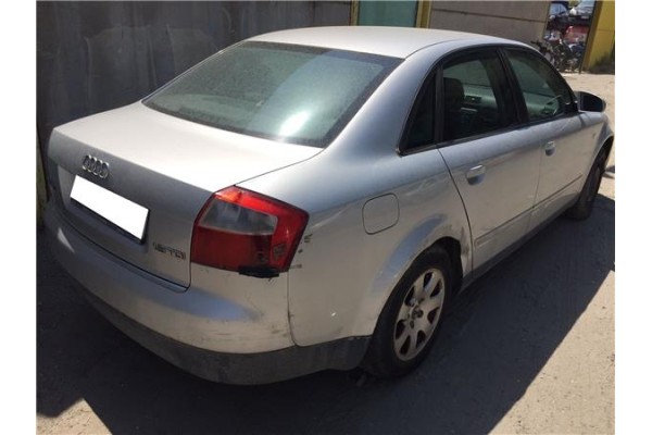 audi a4 berlina (8e) del año 2001