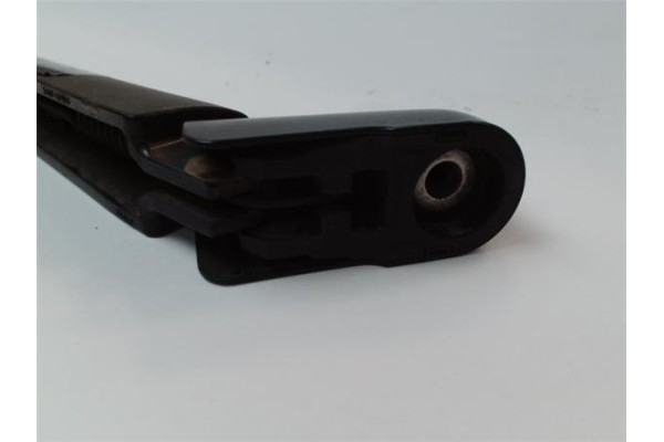 Recambio de brazo limpiaparabrisas trasero para mitsubishi outlander (cw0) 2.0 di-d intense referencia OEM IAM 8253A029  