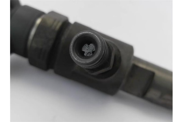 Recambio de inyector para ford fiesta vi 1.4 tdci referencia OEM IAM 1703287 148EF870689 