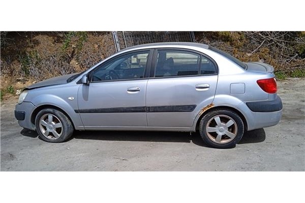 kia rio (jb) del año 2005