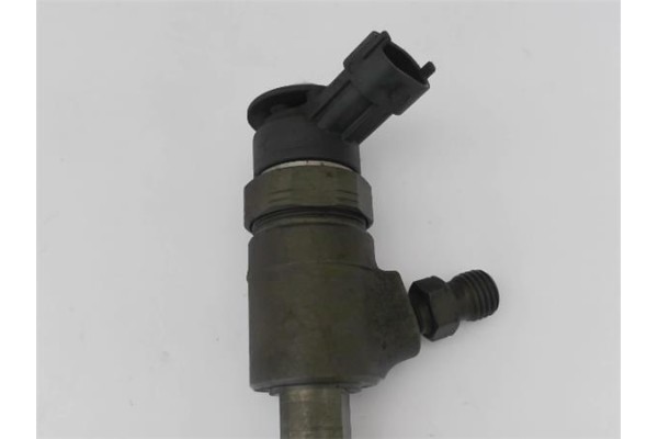 Recambio de inyector para ford fiesta vi 1.4 tdci referencia OEM IAM 1703287 F185F870689 