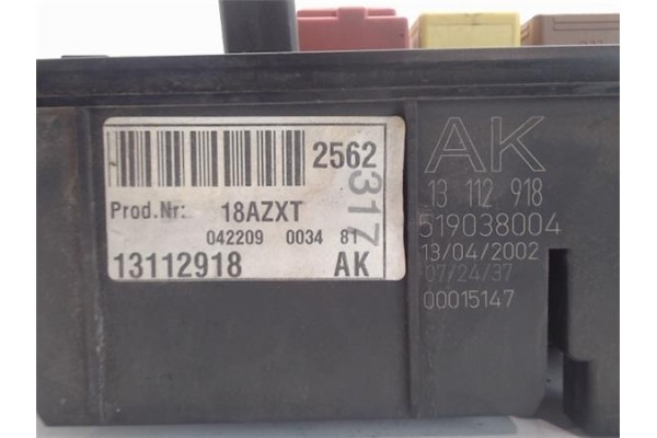Recambio de caja fusibles/rele para opel vectra c berlina referencia OEM IAM 519066013 13144709 