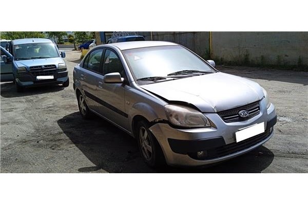 kia rio (jb) del año 2005