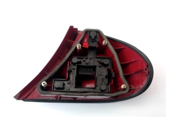 Recambio de piloto trasero derecho para ford mondeo berlina (gd) referencia OEM IAM 96BG13A603  