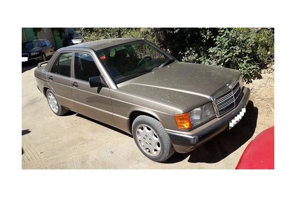 mercedes-benz 190 (w201) del año 1990