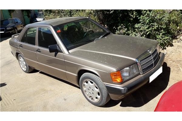 mercedes-benz 190 (w201) del año 1990