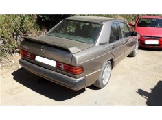 mercedes-benz 190 (w201) del año 1990