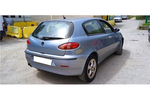 alfa romeo 147 (190) del año 2001