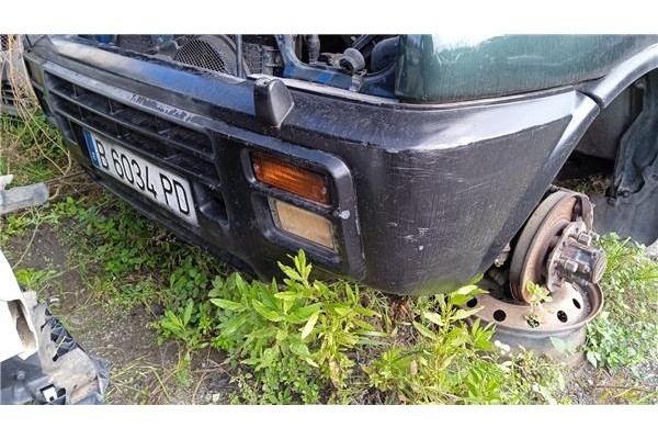 Recambio de paragolpes delantero para nissan terrano ii (r20) 2.4 i 12v 4wd referencia OEM IAM 620100F000  