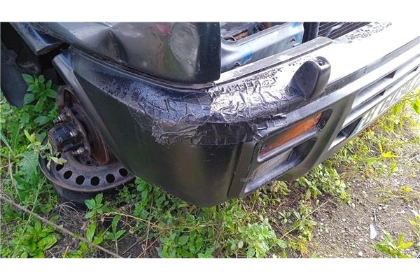 Recambio de paragolpes delantero para nissan terrano ii (r20) 2.4 i 12v 4wd referencia OEM IAM 620100F000  