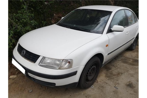 volkswagen passat berlina (3b2)(1996) del año 