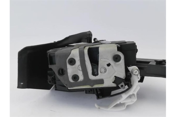 Recambio de cierre electromagnetico trasero izquierdo para ford focus berlina (cew) 1.5 business referencia OEM IAM BM5AA26413 B