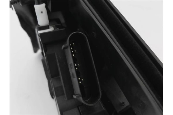 Recambio de cierre electromagnetico trasero izquierdo para ford focus berlina (cew) 1.5 business referencia OEM IAM BM5AA26413 B